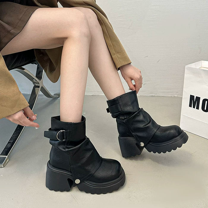 厚底バックルショートブーツ