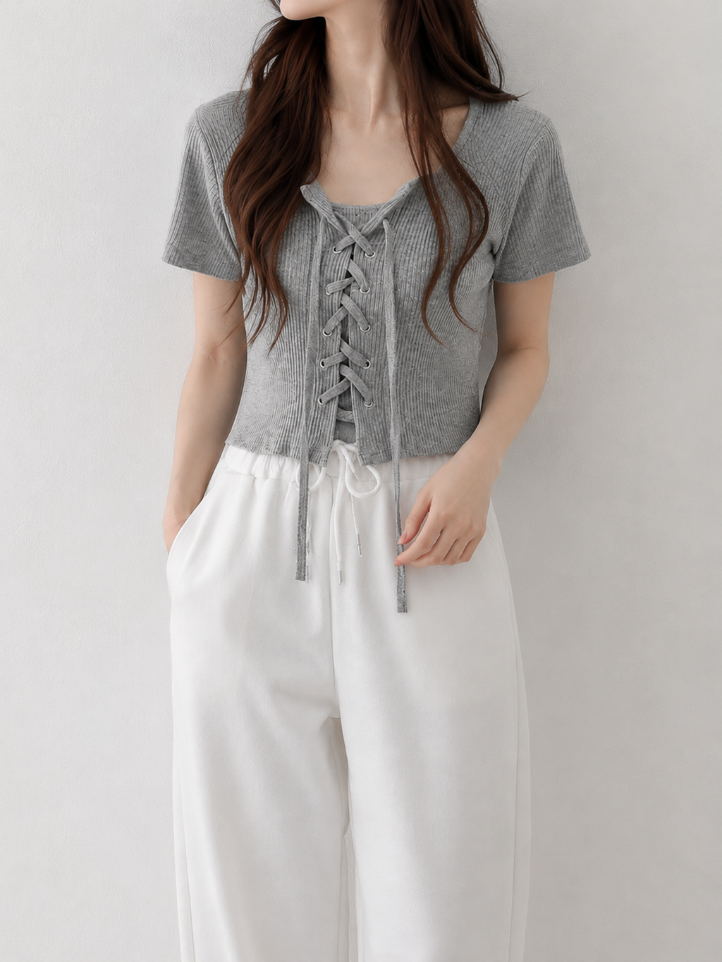 レースアップスクエアネックフィットTシャツ